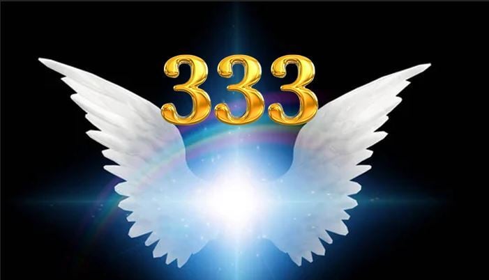The 333 angel number meaning becomes especially important when this number repeatedly appears in your daily life—on clocks, receipts, phone screens, or other unexpected places.